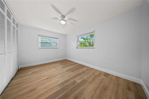 Casa en venta en Largo, Florida, 4 dormitorios, 117.34 m2 № 2384450 - foto 16