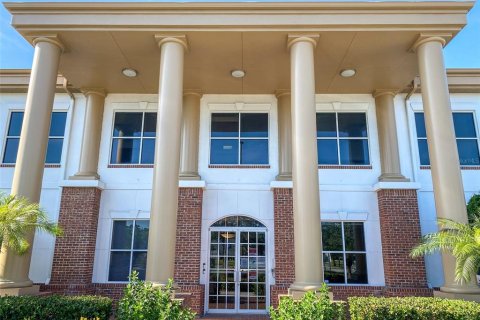 Propiedad comercial en alquiler en Bradenton, Florida, 328.87 m2 № 1843559 - foto 3