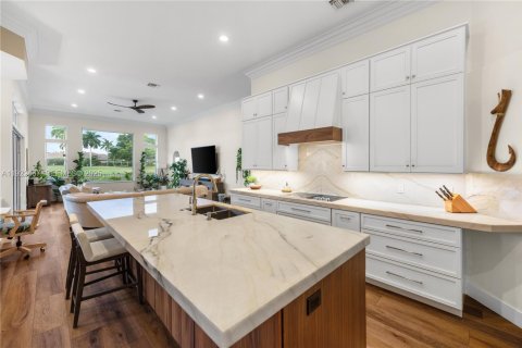 Villa ou maison à louer à Weston, Floride: 4 chambres, 311.32 m2 № 1977110 - photo 21