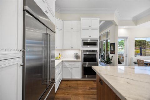 Villa ou maison à louer à Weston, Floride: 4 chambres, 311.32 m2 № 1977110 - photo 22