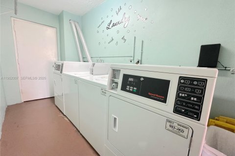 Купить кондоминиум в Санрайз, Флорида 2 спальни, 102.19м2, № 2024281 - фото 13