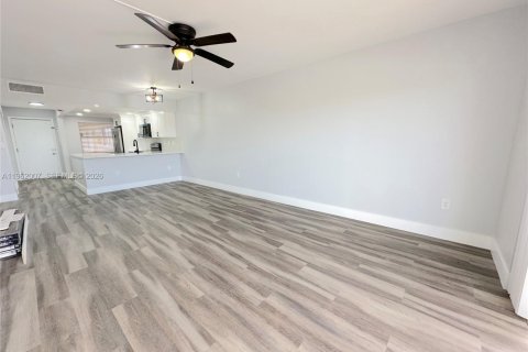 Купить кондоминиум в Санрайз, Флорида 2 спальни, 102.19м2, № 2024281 - фото 7