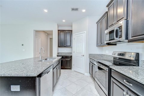 House in Riverview, Florida 4 bedrooms, 189.52 sq.m. № 1798328 - photo 12