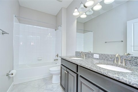 House in Riverview, Florida 4 bedrooms, 189.52 sq.m. № 1798328 - photo 30
