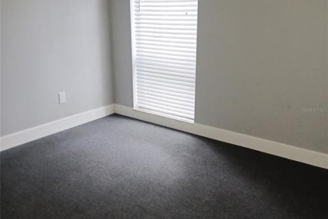 Commercial property in Tampa, Florida № 2239781 - photo 10