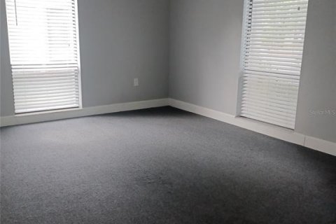 Commercial property in Tampa, Florida № 2239781 - photo 8