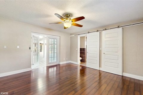 House in Merrit Island, Florida 3 bedrooms, 198.44 sq.m. № 1629535 - photo 25