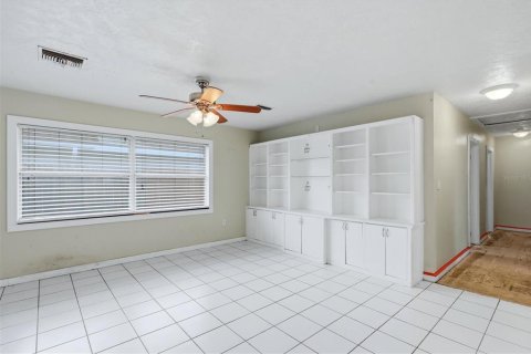 House in Bradenton, Florida 4 bedrooms, 193.7 sq.m. № 2204080 - photo 15