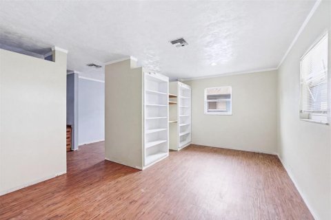 House in Bradenton, Florida 4 bedrooms, 193.7 sq.m. № 2204080 - photo 18