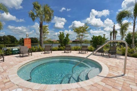 House in Venice, Florida 2 bedrooms, 131.92 sq.m. № 2376874 - photo 23