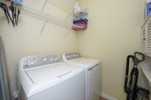 House in Venice, Florida 2 bedrooms, 131.92 sq.m. № 2376874 - photo 13