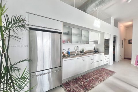 Condo in North Bay Village, Florida, 3 bedrooms  № 1867059 - photo 9