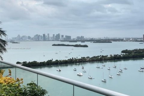 Condo in North Bay Village, Florida, 3 bedrooms  № 1867059 - photo 24