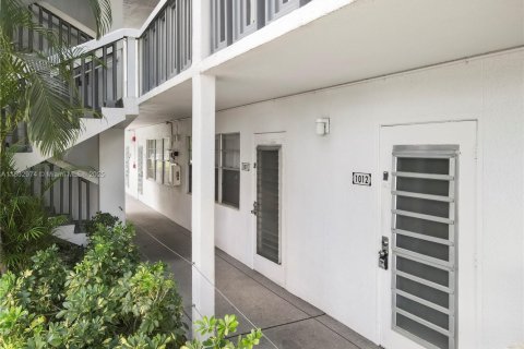 Condominio en venta en Deerfield Beach, Florida, 1 dormitorio, 66.8 m2 № 1686127 - foto 22