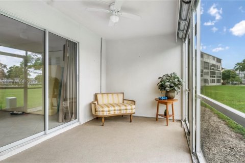 Condominio en venta en Deerfield Beach, Florida, 1 dormitorio, 66.8 m2 № 1686127 - foto 19