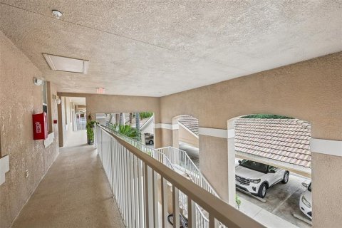 Condominio en venta en Bradenton, Florida, 2 dormitorios, 122.26 m2 № 2120171 - foto 5