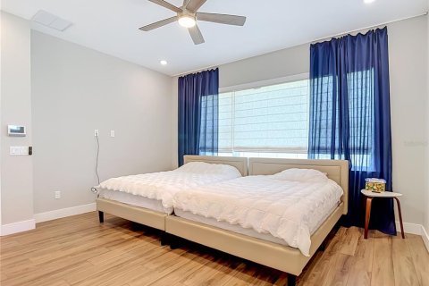 Villa ou maison à vendre à Wesley Chapel, Floride: 4 chambres, 333.43 m2 № 2223714 - photo 11