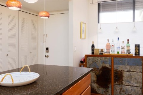 Condo in Saint Pete Beach, Florida, 2 bedrooms  № 1773445 - photo 13