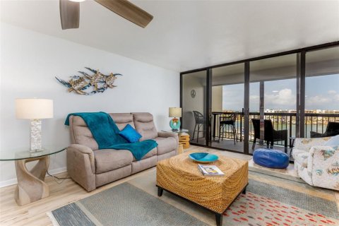 Condo in Saint Pete Beach, Florida, 2 bedrooms  № 1773445 - photo 4