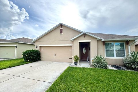 House in Davenport, Florida 3 bedrooms, 158.49 sq.m. № 1899626 - photo 1