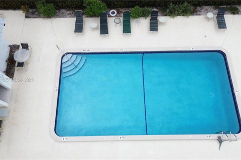 Condo in Stuart, Florida, 2 bedrooms  № 1992509 - photo 26