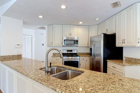 House in DeBary, Florida 4 bedrooms, 206.99 sq.m. № 2429235 - photo 6