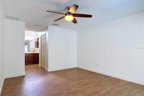 House in DeBary, Florida 4 bedrooms, 206.99 sq.m. № 2429235 - photo 13