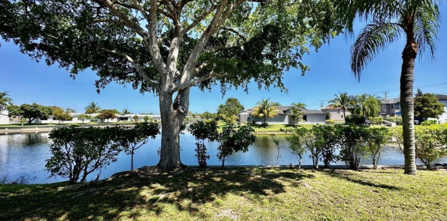Casa en Tamarac, Florida 2 dormitorios, 111.48 m2 № 1102277