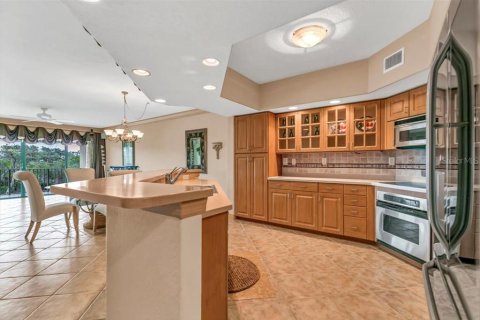 Condo in Tierra Verde, Florida, 3 bedrooms  № 1559692 - photo 11