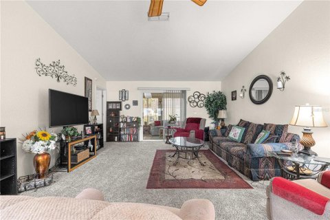 House in Summerfield, Florida 3 bedrooms, 143.26 sq.m. № 1531568 - photo 23