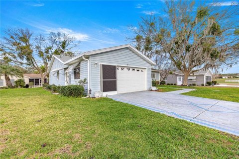 House in Summerfield, Florida 3 bedrooms, 143.26 sq.m. № 1531568 - photo 2