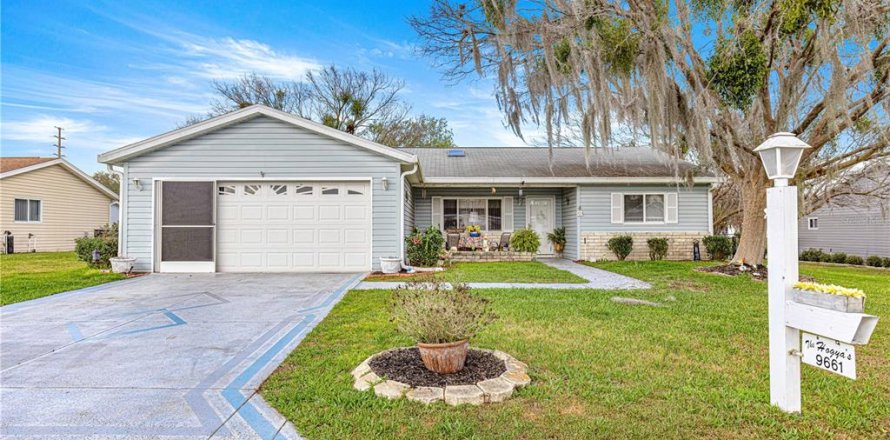 House in Summerfield, Florida 3 bedrooms, 143.26 sq.m. № 1531568