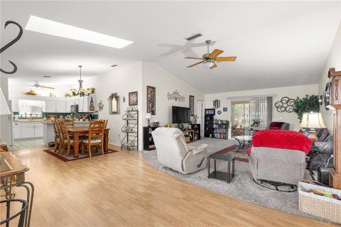 House in Summerfield, Florida 3 bedrooms, 143.26 sq.m. № 1531568 - photo 5