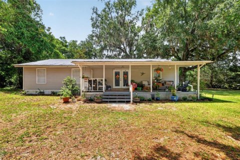 House in Wildwood, Florida 3 bedrooms, 150.5 sq.m. № 2217894 - photo 2