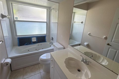Villa ou maison à vendre à North Port, Floride: 3 chambres, 149.94 m2 № 2415204 - photo 16