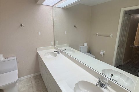 Villa ou maison à vendre à North Port, Floride: 3 chambres, 149.94 m2 № 2415204 - photo 12