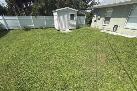 Villa ou maison à vendre à North Port, Floride: 3 chambres, 149.94 m2 № 2415204 - photo 9