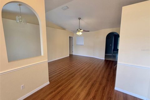 Villa ou maison à vendre à North Port, Floride: 3 chambres, 149.94 m2 № 2415204 - photo 21