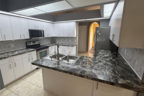 Villa ou maison à vendre à North Port, Floride: 3 chambres, 149.94 m2 № 2415204 - photo 23