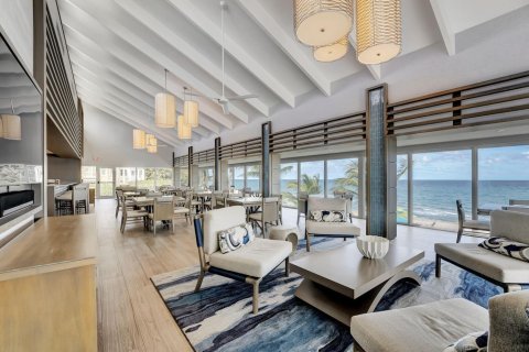 Condo in Highland Beach, Florida, 2 bedrooms № 2081842 - photo 21