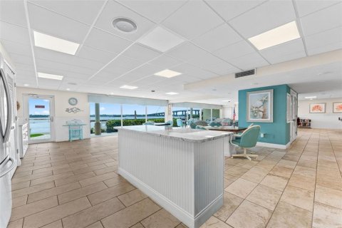 Купить кондоминиум в Порт-Оранж, Флорида 5 комнат, 89.56м2, № 2220486 - фото 28