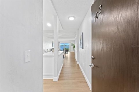Купить кондоминиум в Порт-Оранж, Флорида 5 комнат, 89.56м2, № 2220486 - фото 4