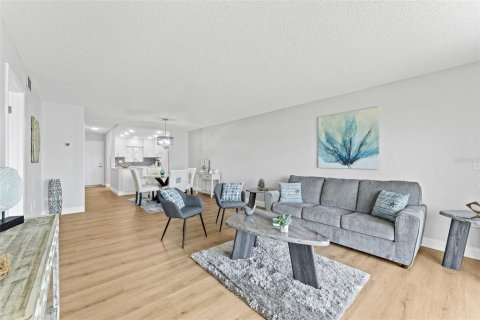 Купить кондоминиум в Порт-Оранж, Флорида 5 комнат, 89.56м2, № 2220486 - фото 12