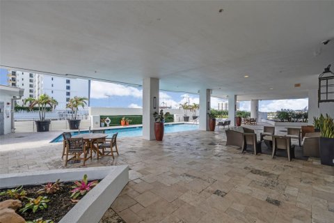 Condominio en venta en Fort Lauderdale, Florida, 1 dormitorio, 86.12 m2 № 1864242 - foto 16