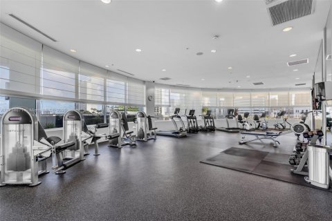 Condominio en venta en Fort Lauderdale, Florida, 1 dormitorio, 86.12 m2 № 1864242 - foto 17