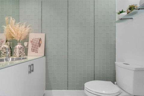 Condominio en venta en Fort Lauderdale, Florida, 1 dormitorio, 86.12 m2 № 1864242 - foto 7