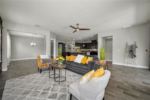 Casa en venta en Lutz, Florida, 4 dormitorios, 256.6 m2 № 2167385 - foto 19