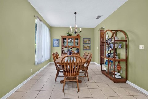 Villa ou maison à vendre à DeLand, Floride: 3 chambres, 179.12 m2 № 2296495 - photo 11