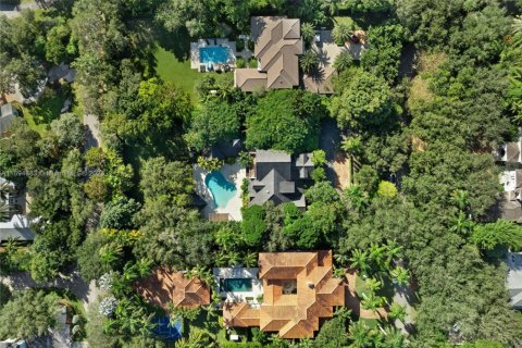 House in Pinecrest, Florida 6 bedrooms, 736.06 sq.m. № 1450050 - photo 3