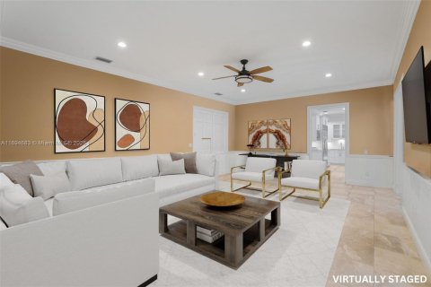 House in Pinecrest, Florida 6 bedrooms, 736.06 sq.m. № 1450050 - photo 11